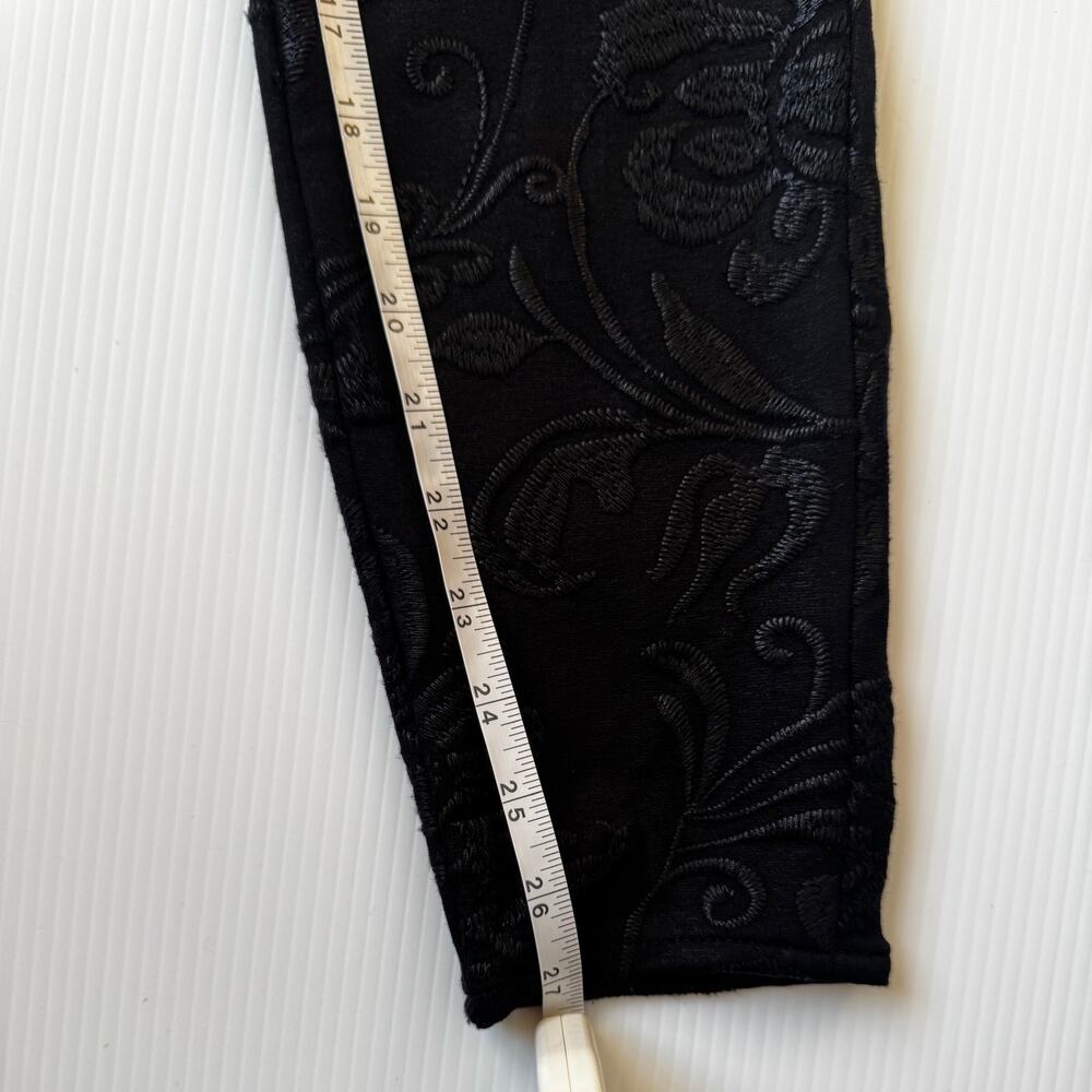 7 For All Mankind Gwenevere Black Floral Embroidered Jeans Pants Sz 29 Coquette - Picture 12 of 15